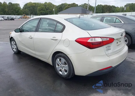 2015 Kia Forte Lx z USA, uszkodzony, nr VIN KNAFK4A61F5418025